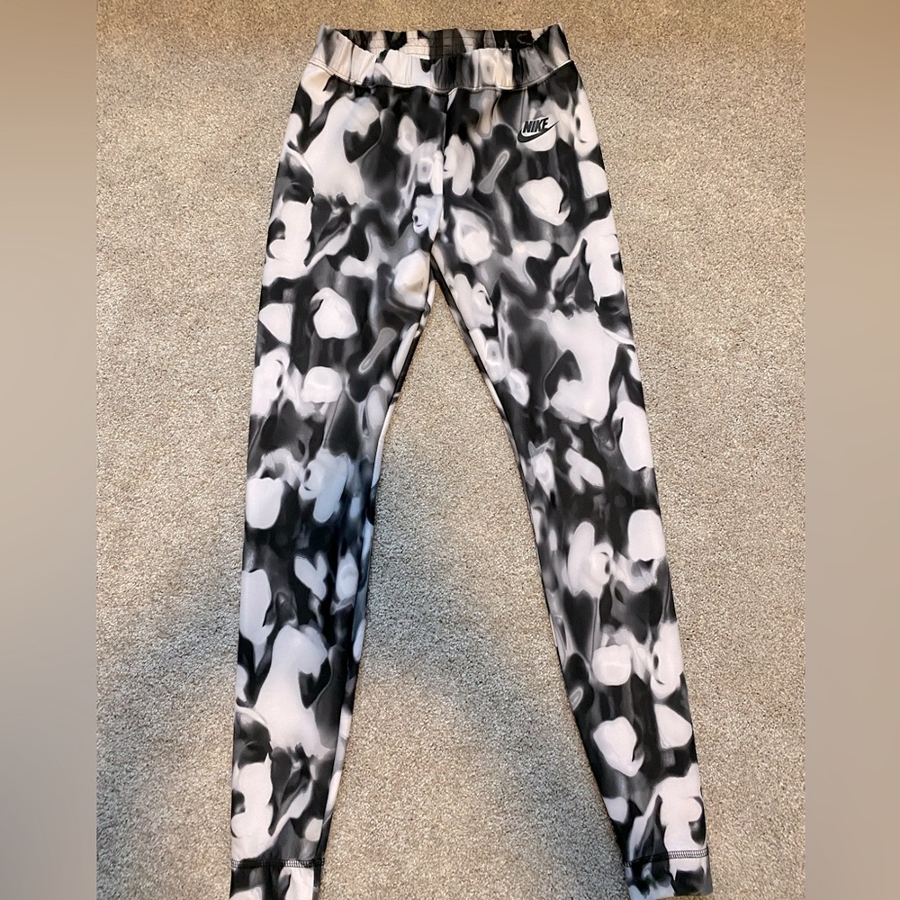 Nike thick leggings